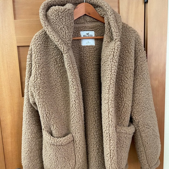 hollister sherpa jacket